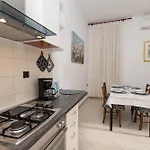 Aparment Kod Kule * ツレス