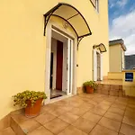 Aparment Kod Kule * ツレス