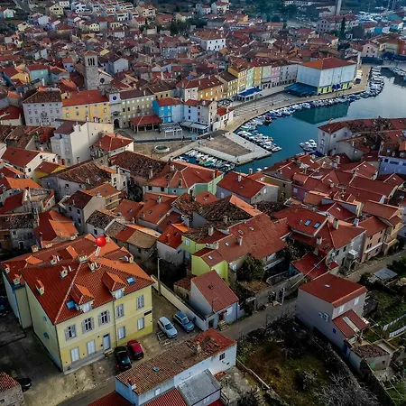 Aparment Kod Kule 公寓 *