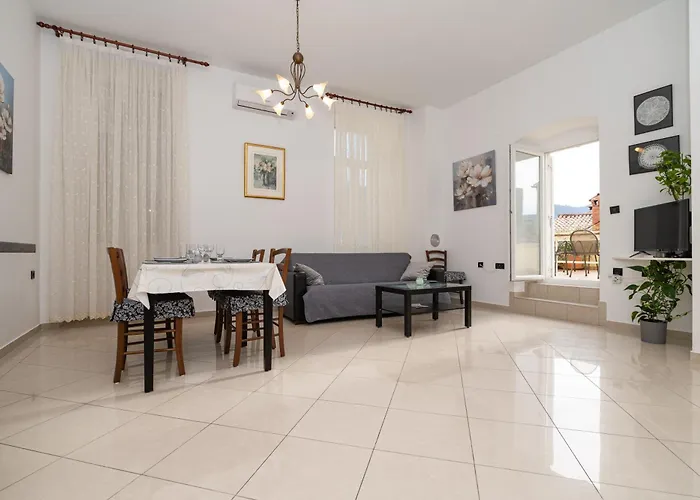 Aparment Kod Kule * 茨雷斯