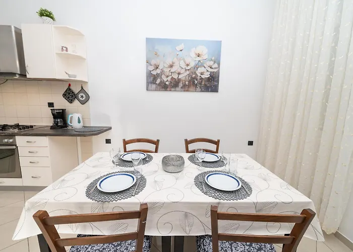 Aparment Kod Kule 公寓 茨雷斯